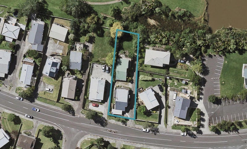 66A Trias Road, Totara Vale, Auckland - Carousel 1