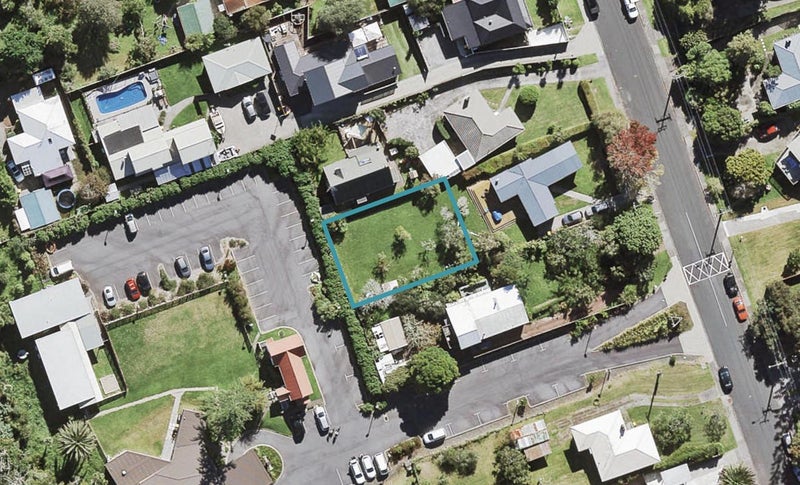 60A Tramway Road, Beach Haven, Auckland - Carousel 1