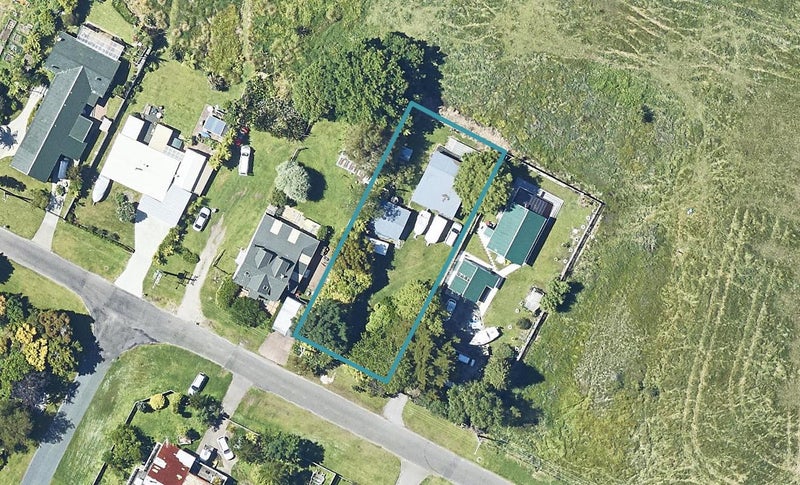 28 Takinga Street, Mourea, Rotorua - Carousel 1
