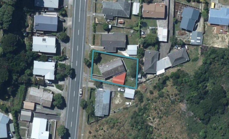 84 Omapere Street, Whitby, Porirua - Carousel 1