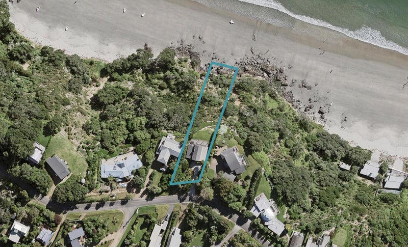 362 Sea View Road, Onetangi, Waiheke Island - Carousel 1