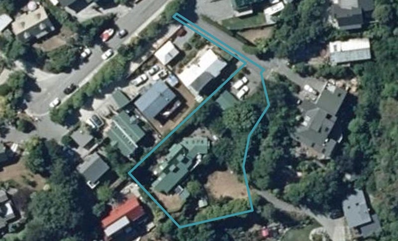 16 Evergreen Place, Sunshine Bay, Queenstown - Carousel 1
