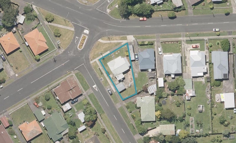 2 Wakefield Street, Whanganui East, Whanganui - Carousel 1