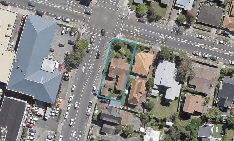 36 Kings Crescent, Hutt Central, Lower Hutt - Carousel 1