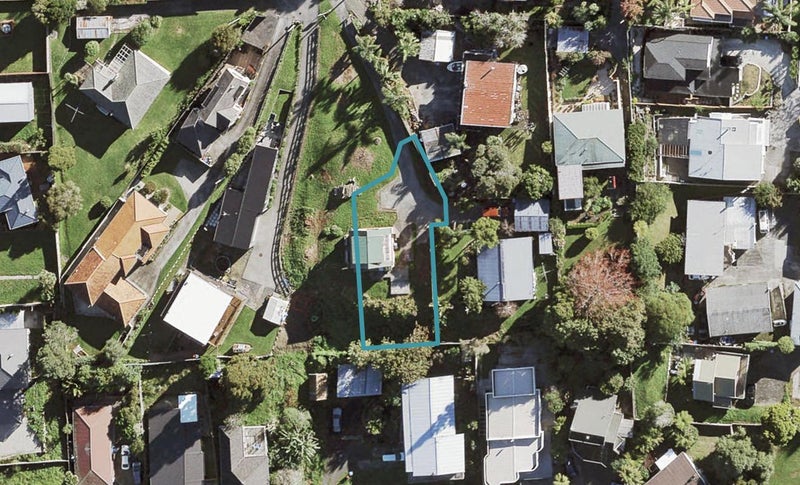 42C Bentleigh Avenue, New Windsor, Auckland - Carousel 1