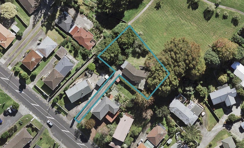 58 Bentley Avenue, Glenfield, Auckland - Carousel 1