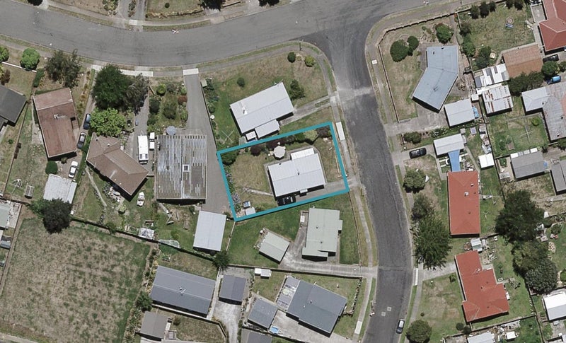 2 Porritt Place, Waipukurau, Waipukurau - Carousel 1