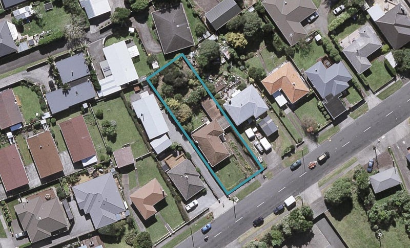 11 Tarahua Road, Vogeltown, New Plymouth - Carousel 1