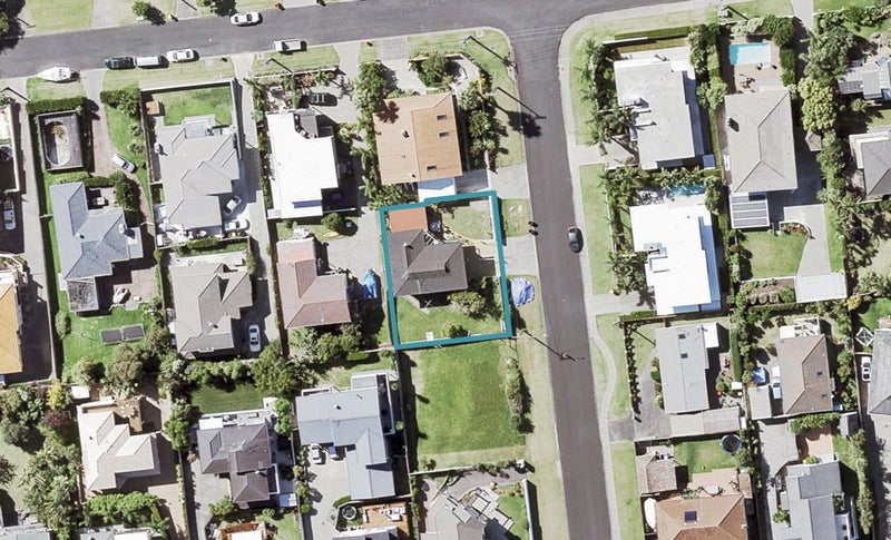 1A Mirwill Road, Rothesay Bay, Auckland - Carousel 1