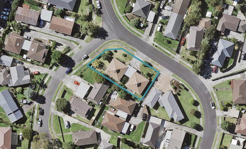 1/9 Tomintoul Place, Highland Park, Auckland - Carousel 1