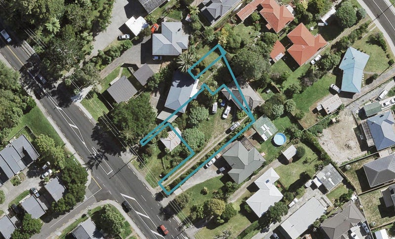 12/237 Swanson Road, Henderson, Auckland - Carousel 1
