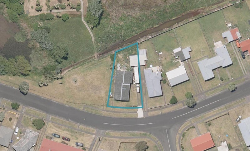 51 Titoki Street, Castlecliff, Whanganui - Carousel 1
