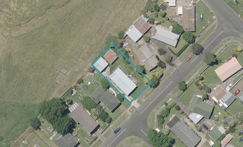 41 Savage Crescent, Aramoho, Whanganui - Carousel 1