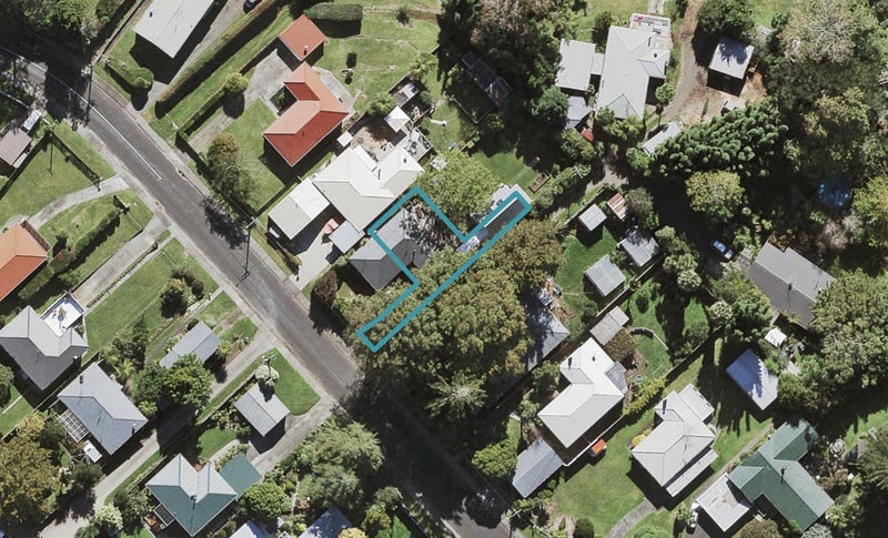 30B Lowtherhurst Road, Massey, Auckland - Carousel 1