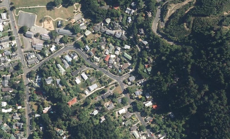 21 Forest Road, Pinehaven, Upper Hutt - Carousel 1