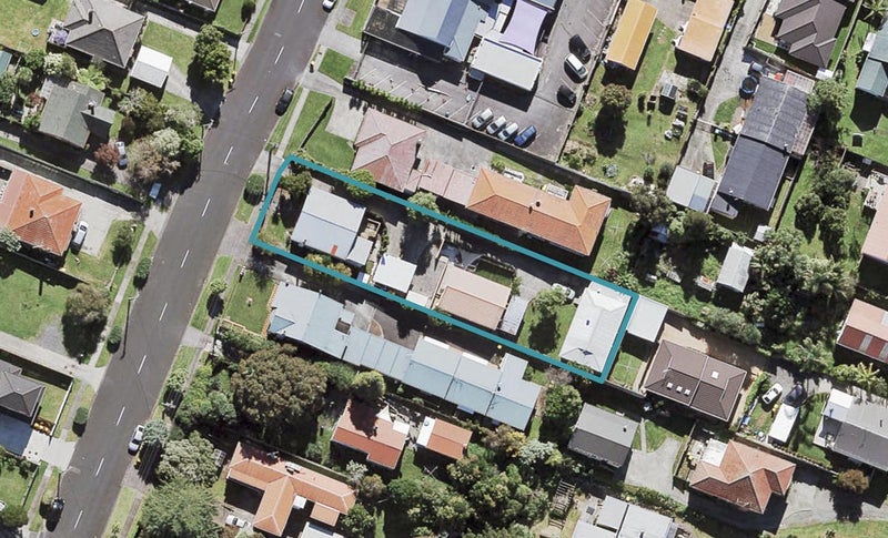 1/35 Wattle Street, New Lynn, Auckland - Carousel 1