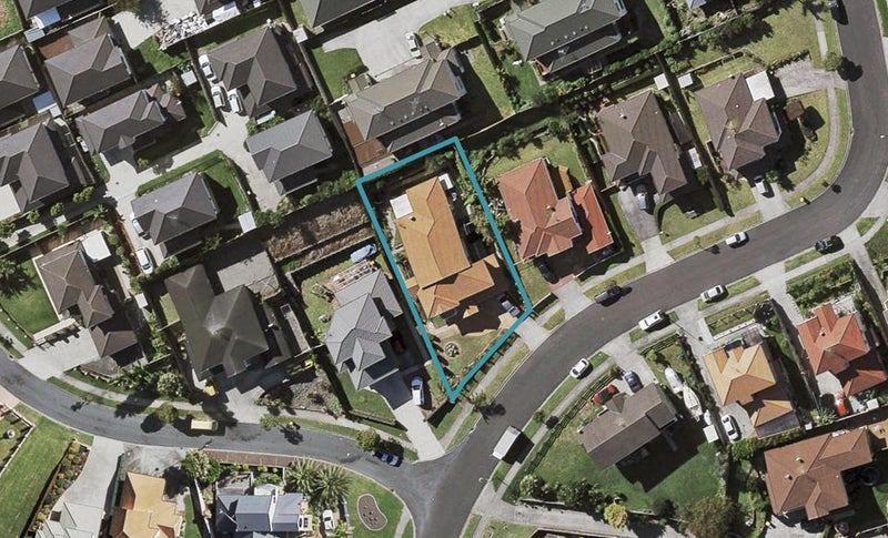 12 Chieftain Rise, Goodwood Heights, Auckland - Carousel 1