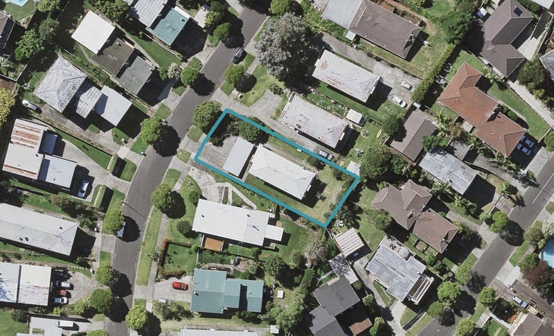 1/36 Simkin Avenue, St Johns, Auckland - Carousel 1