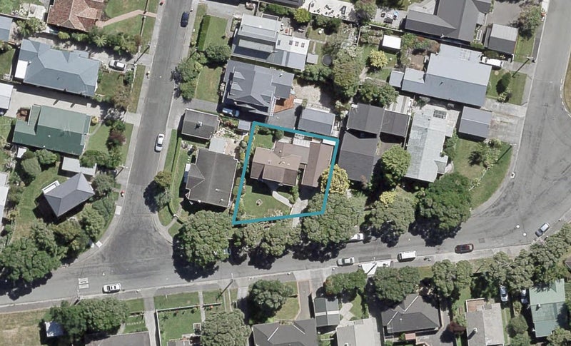 7 Pohutukawa Street, Woburn, Lower Hutt - Carousel 1