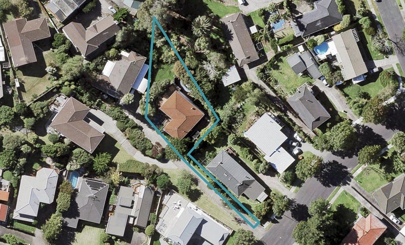 27 Wells Road, Bucklands Beach, Auckland - Carousel 1