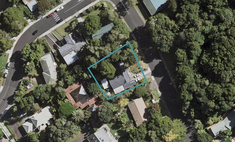 32 Scenic Drive, Hillpark, Auckland - Carousel 1