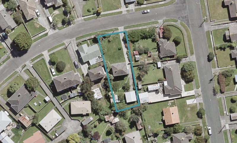 72 Compton Crescent, Taita, Lower Hutt - Carousel 1