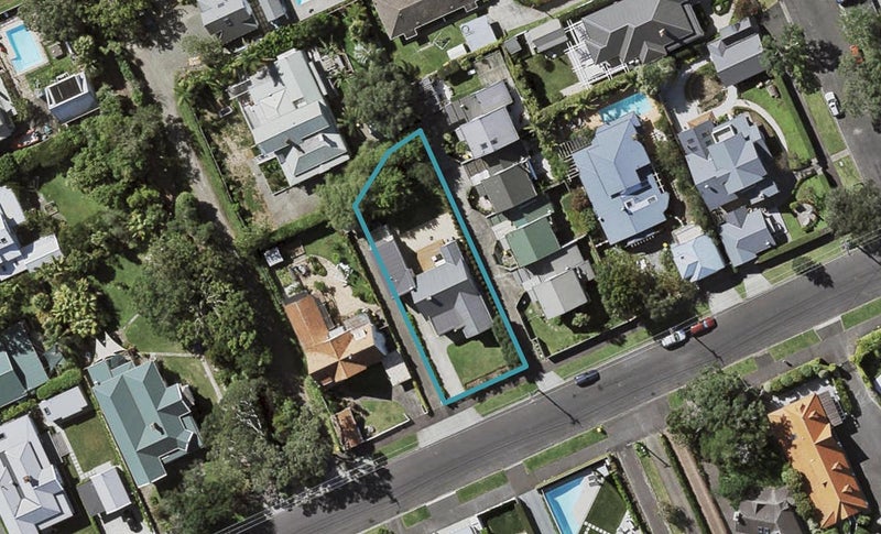 46 Stanley Point Road, Stanley Point, Auckland - Carousel 1