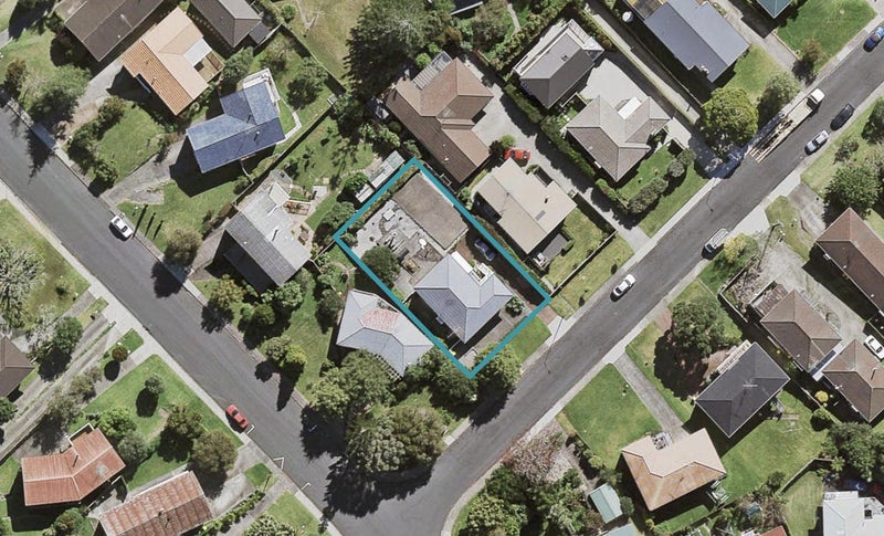 25 Anne Road, Hillcrest, Auckland - Carousel 1