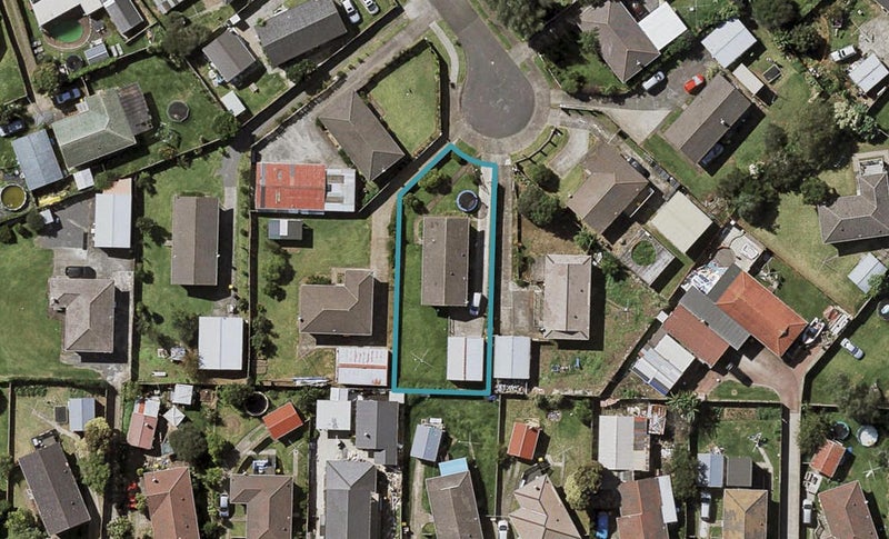13 Tosca Place, Otara, Auckland - Carousel 1
