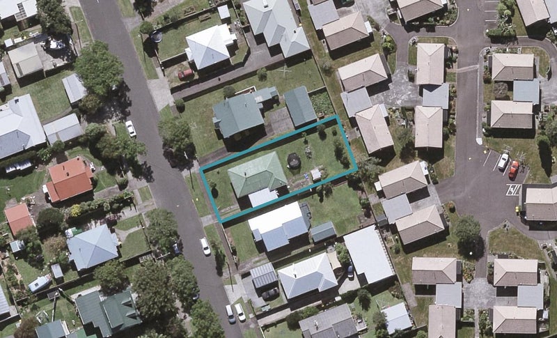 7 Arawa Street, Welbourn, New Plymouth - Carousel 1