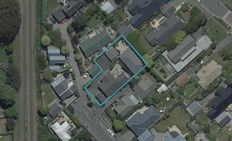 2/68 Searells Road, Strowan, Christchurch - Carousel 1