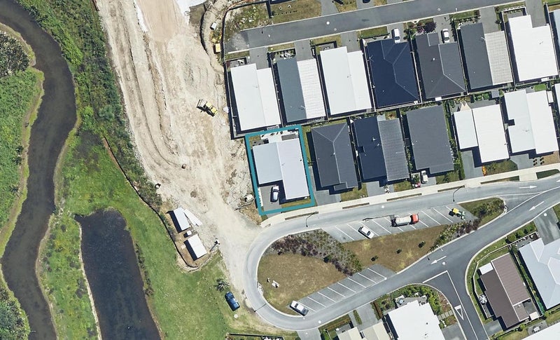 16 Eden Crescent, Brookfield, Tauranga - Carousel 1