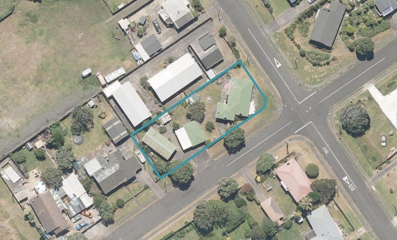 17 Egmont Street, Castlecliff, Whanganui - Carousel 1