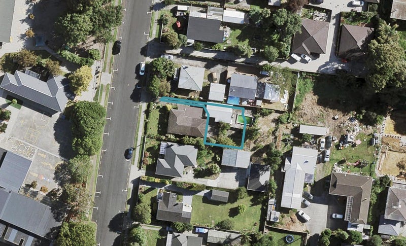 14A Evans Road, Weymouth, Auckland - Carousel 1