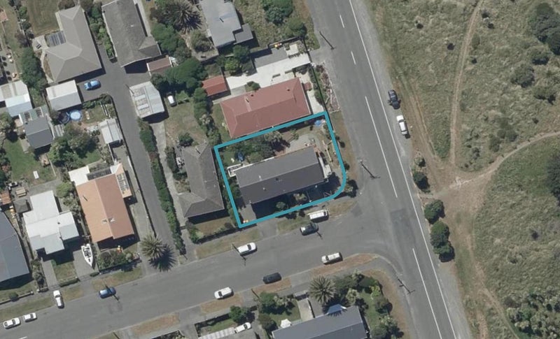 1/2 Halsey Street, South New Brighton, Christchurch - Carousel 1