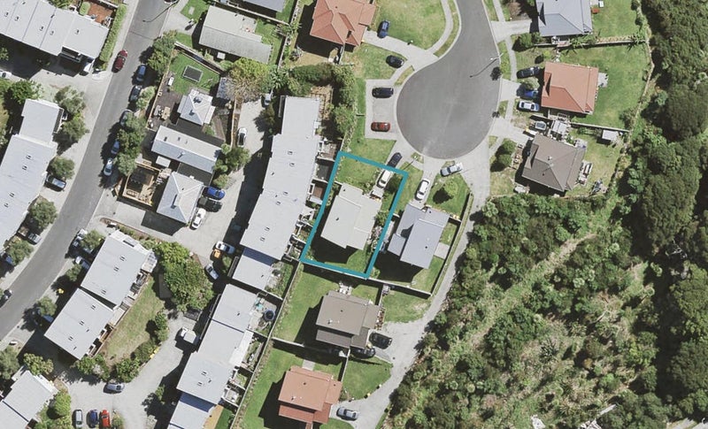 7 Haki Wihongi Place, Glen Eden, Auckland - Carousel 1