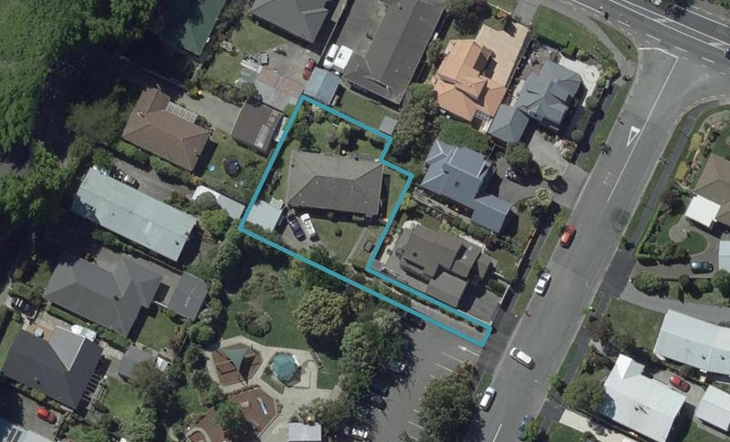 1/6 Landsdowne Terrace, Cashmere, Christchurch - Carousel 1