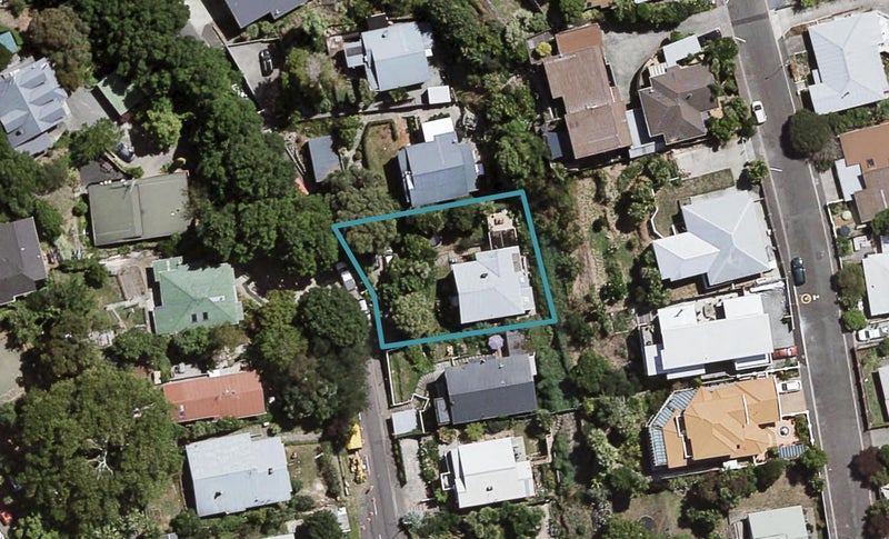 13 Burns Road, Hospital Hill, Napier - Carousel 1