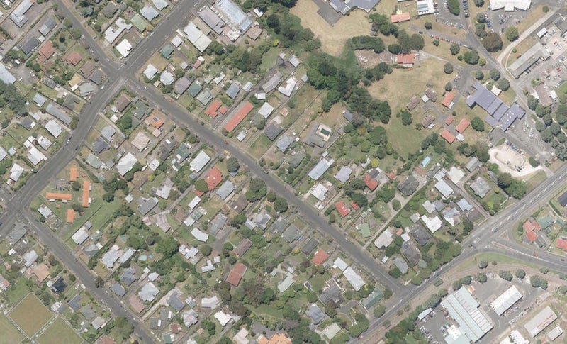 12A Gonville Avenue, Gonville, Whanganui - Carousel 1