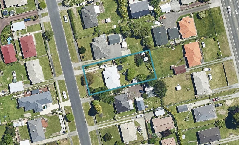 8 Puriri Crescent, Hillcrest, Rotorua - Carousel 1
