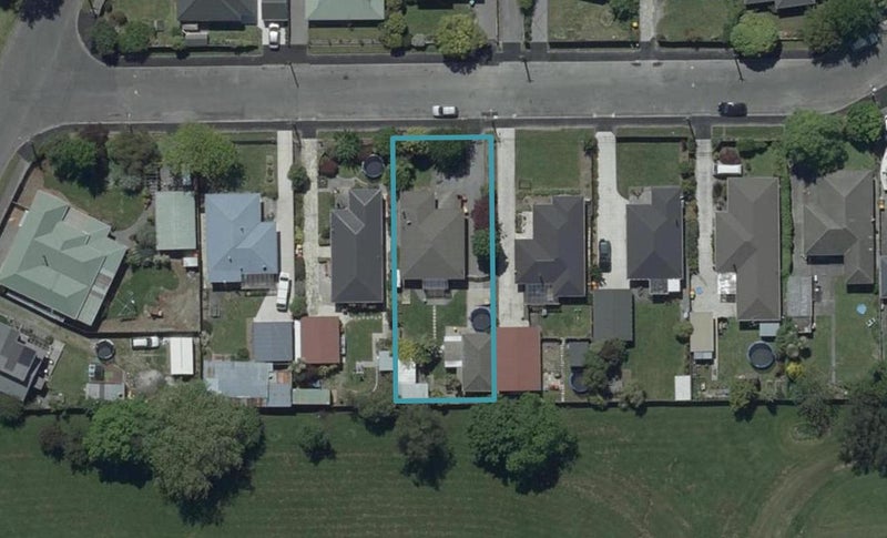 8 Hewlings Street, Shirley, Christchurch - Carousel 1