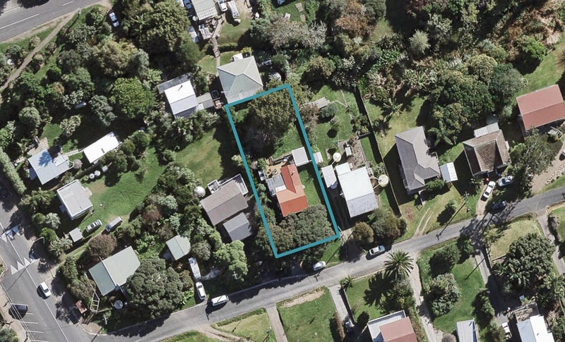 3 Ocean Road, Surfdale, Waiheke Island - Carousel 1