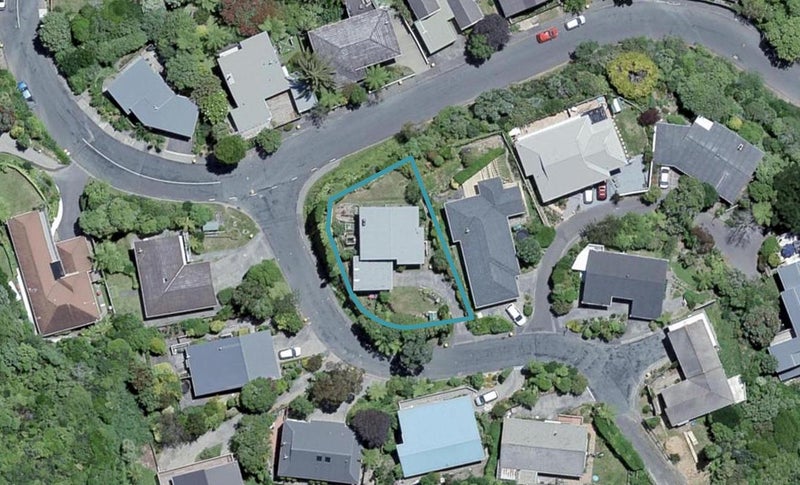 9 Shotter Street, Karori, Wellington - Carousel 1