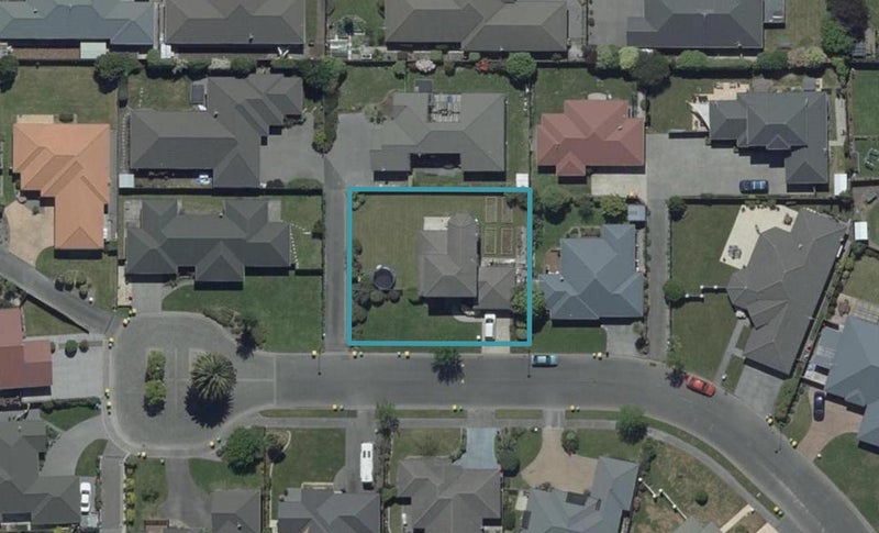 12 Montego Close, Shirley, Christchurch - Carousel 1