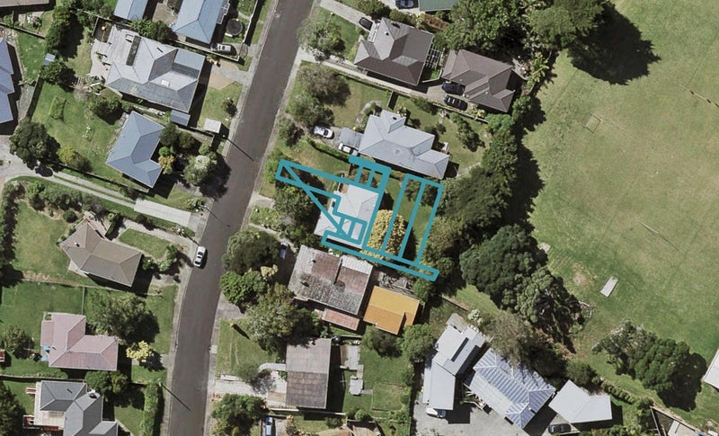 18B Arrow Road, Forrest Hill, Auckland - Carousel 1