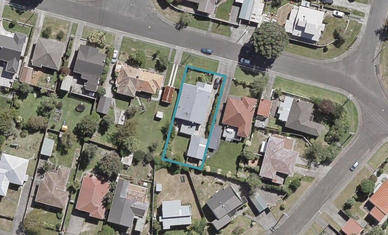 2/13 Kingston Street, Boulcott, Lower Hutt - Carousel 1