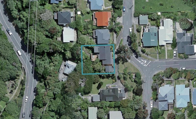 137 Creswick Terrace, Northland, Wellington - Carousel 1