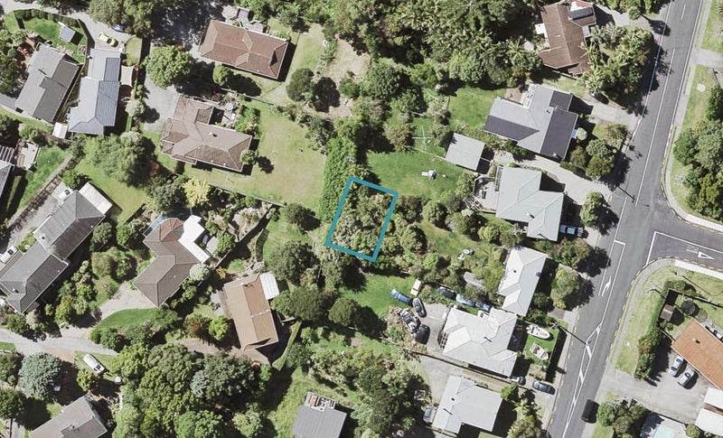 133E Arran Road, Browns Bay, Auckland - Carousel 1
