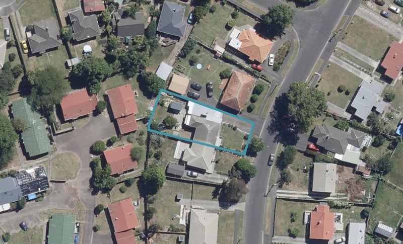 14 Pinfold Avenue, Hamilton East, Hamilton - Carousel 1