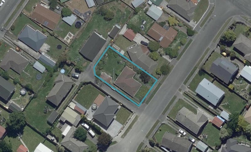 8 Tralee Place, Bishopdale, Christchurch - Carousel 1